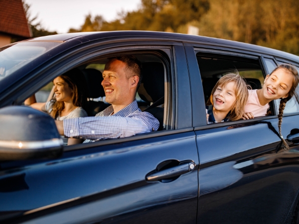 A Guide to Renting an SUV in Switzerland for Mountain Routes